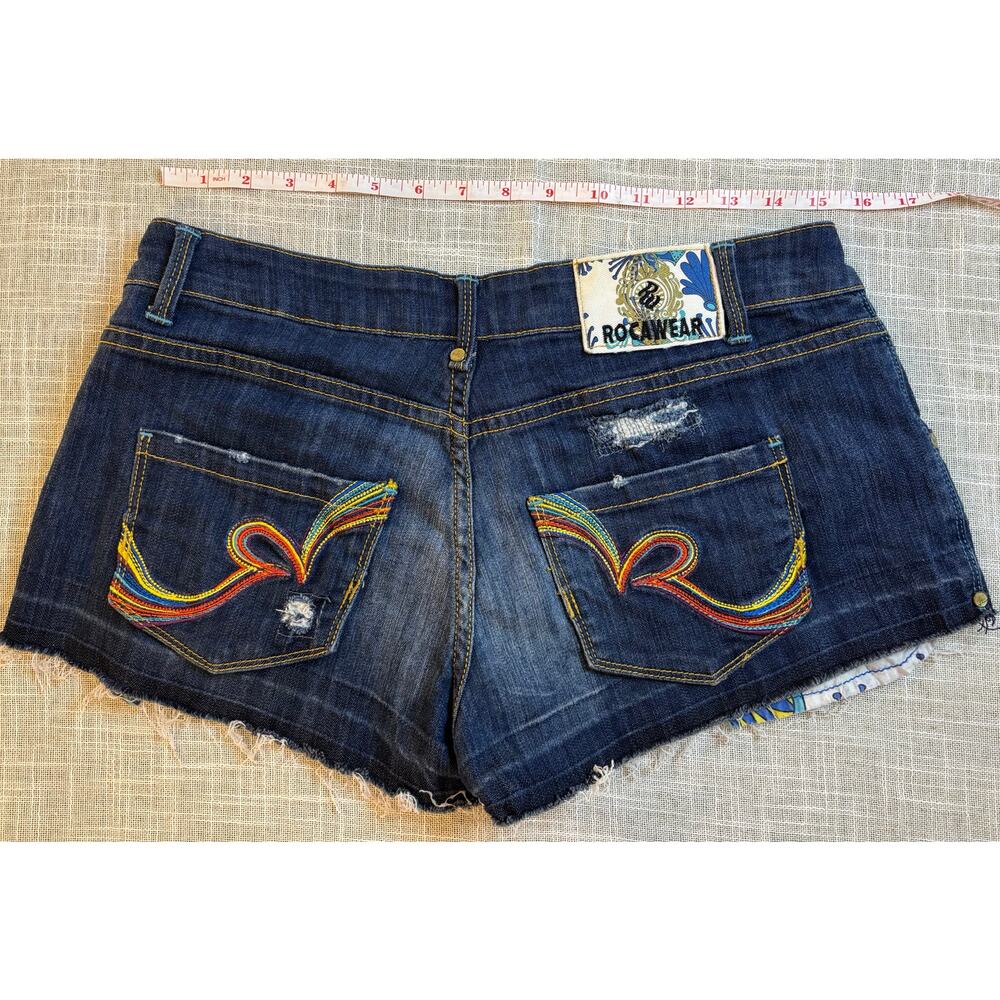 ✨ ROCAWEAR Sz 9 VTG Y2K Rainbow Embroidered Denim Shorts ✨